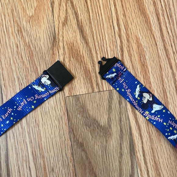 Disney’s Happiest Homecoming On Earth Mickey And Minnie Mouse Lanyard – One Size - Picture 5 of 7